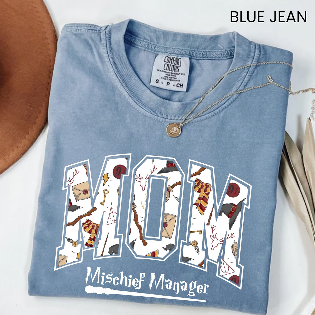 Comfort Colors Wizard Mom Shirt, Fantastic Mom T Shirt, Wizard World Mom Halloween Park Tshirt