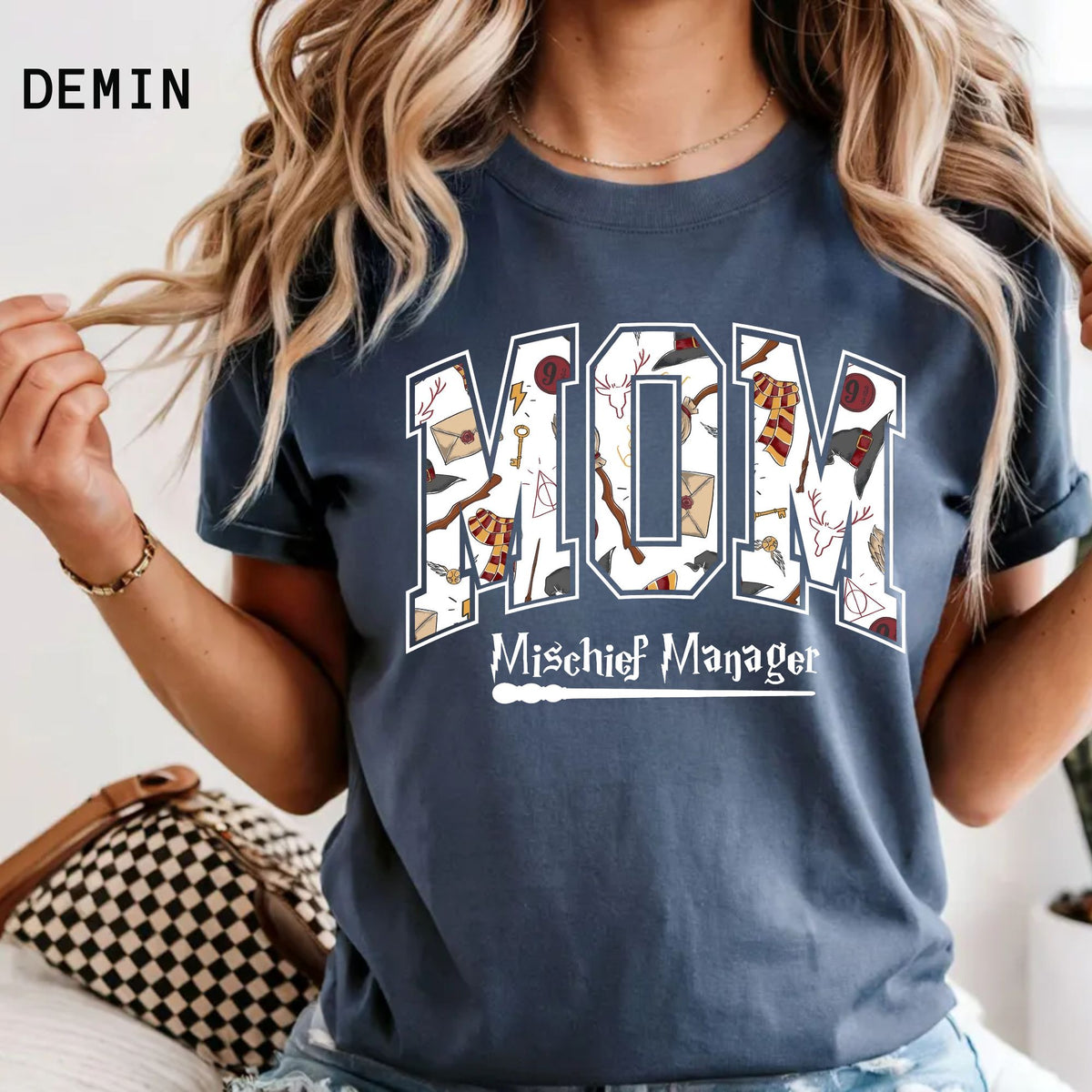 Comfort Colors Wizard Mom Shirt, Fantastic Mom T Shirt, Wizard World Mom Halloween Park Tshirt
