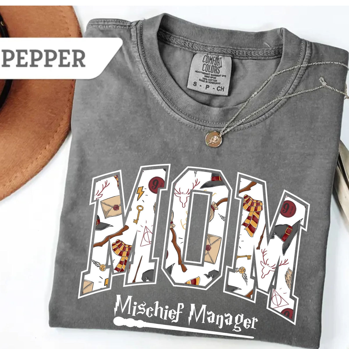 Comfort Colors Wizard Mom Shirt, Fantastic Mom T Shirt, Wizard World Mom Halloween Park Tshirt