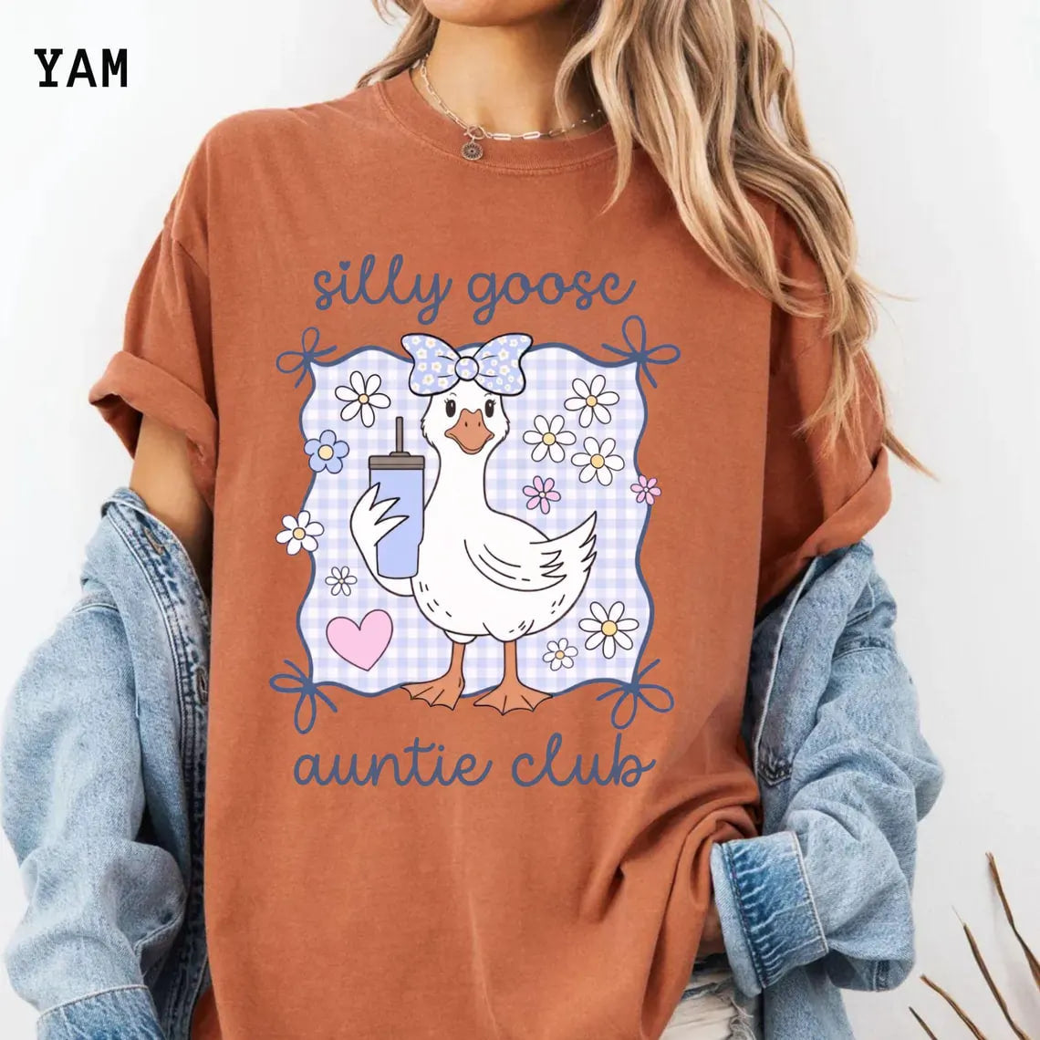 Comfort Colors® Cute Aunt Shirt, Silly Goose Auntie Shirt, New Aunt Gift, Pregnancy Announcement for Sister, Future Aunt Tee