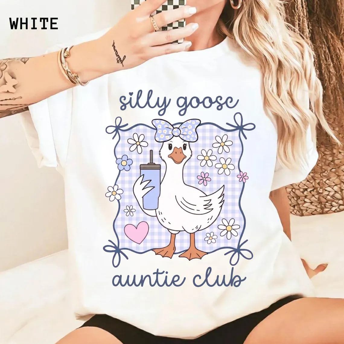 Comfort Colors® Cute Aunt Shirt, Silly Goose Auntie Shirt, New Aunt Gift, Pregnancy Announcement for Sister, Future Aunt Tee