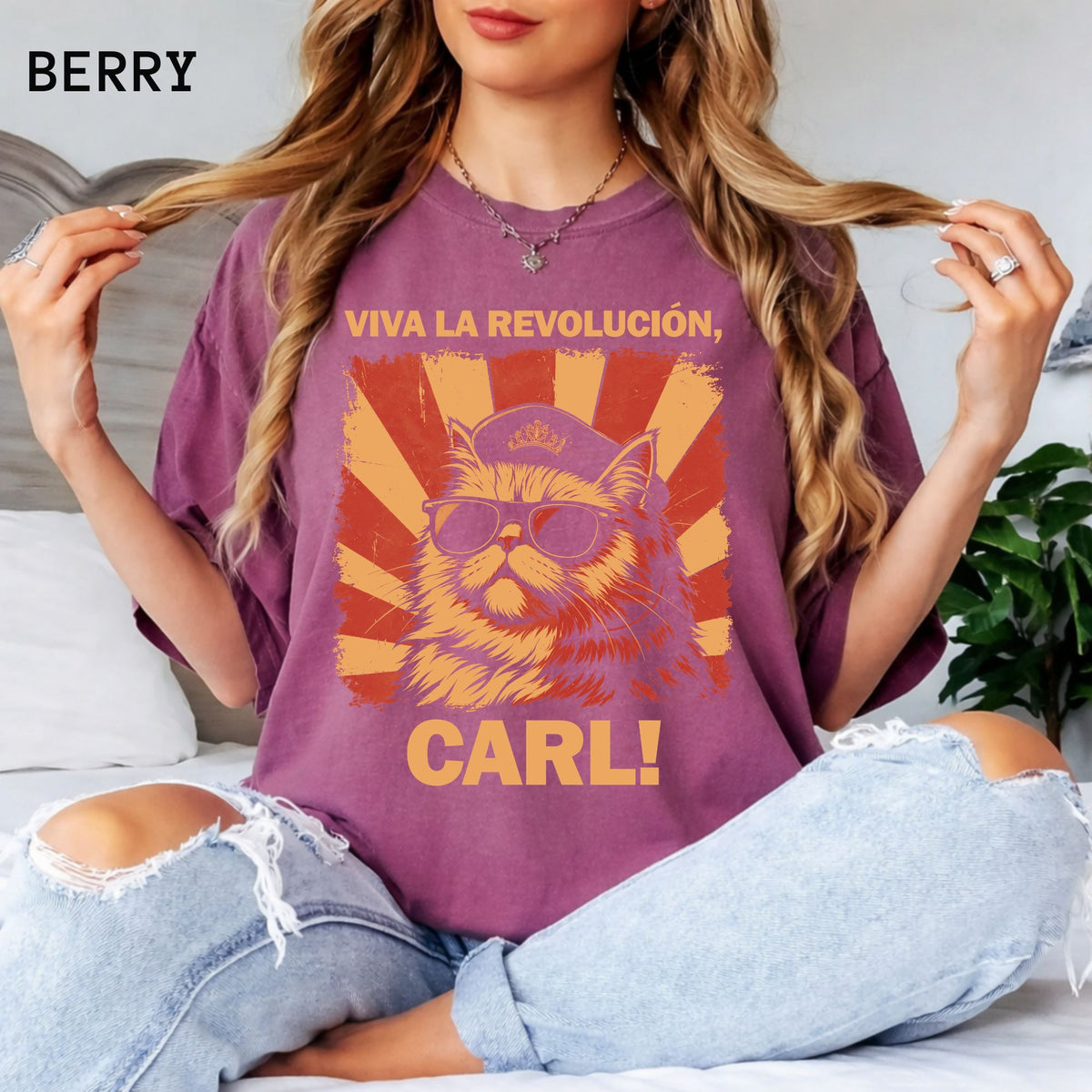 Comfort Colors Viva La Revolución Carl Dungeon Crawler Carl Shirt, Princess Donut Revolucion T-Shirt, LitRPG Gift, Fantasy Booktok Gift