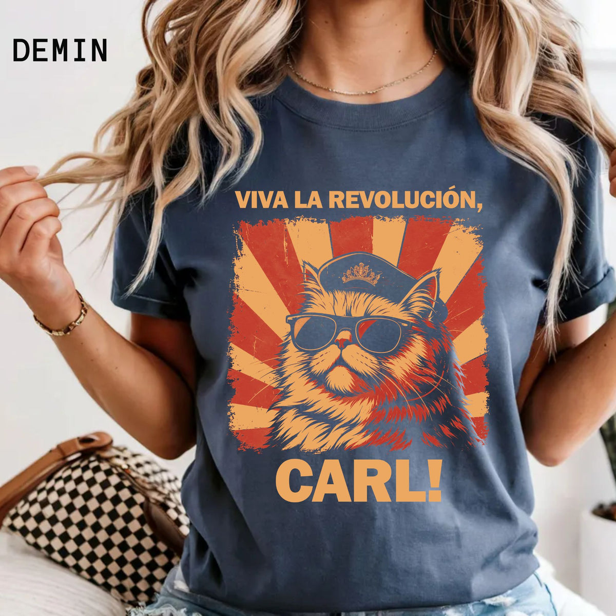 Comfort Colors Viva La Revolución Carl Dungeon Crawler Carl Shirt, Princess Donut Revolucion T-Shirt, LitRPG Gift, Fantasy Booktok Gift